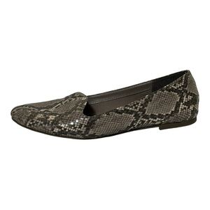 a.n.a Snake Print Flats Gray Cream Size 9
